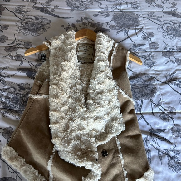 Vest guess small - Picture 5 of 7